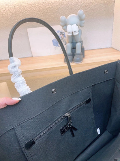 Saint Laurent Rive Gauche Raffia Tote