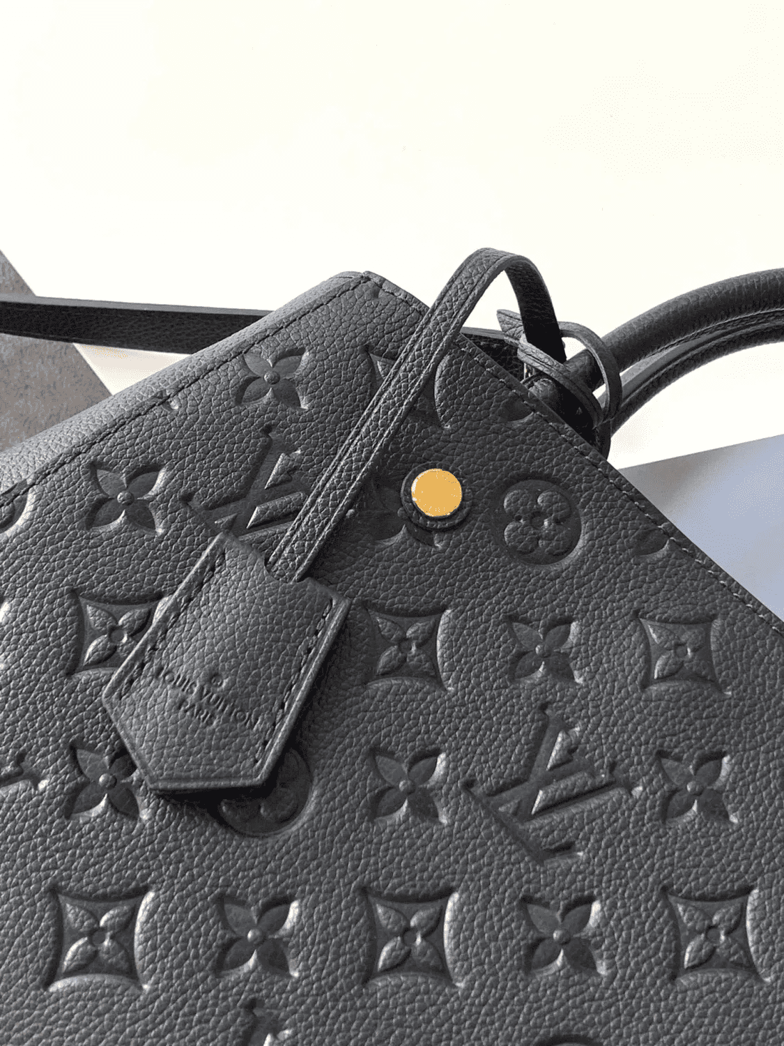 Louis Vuitton Montaigne BB M41053