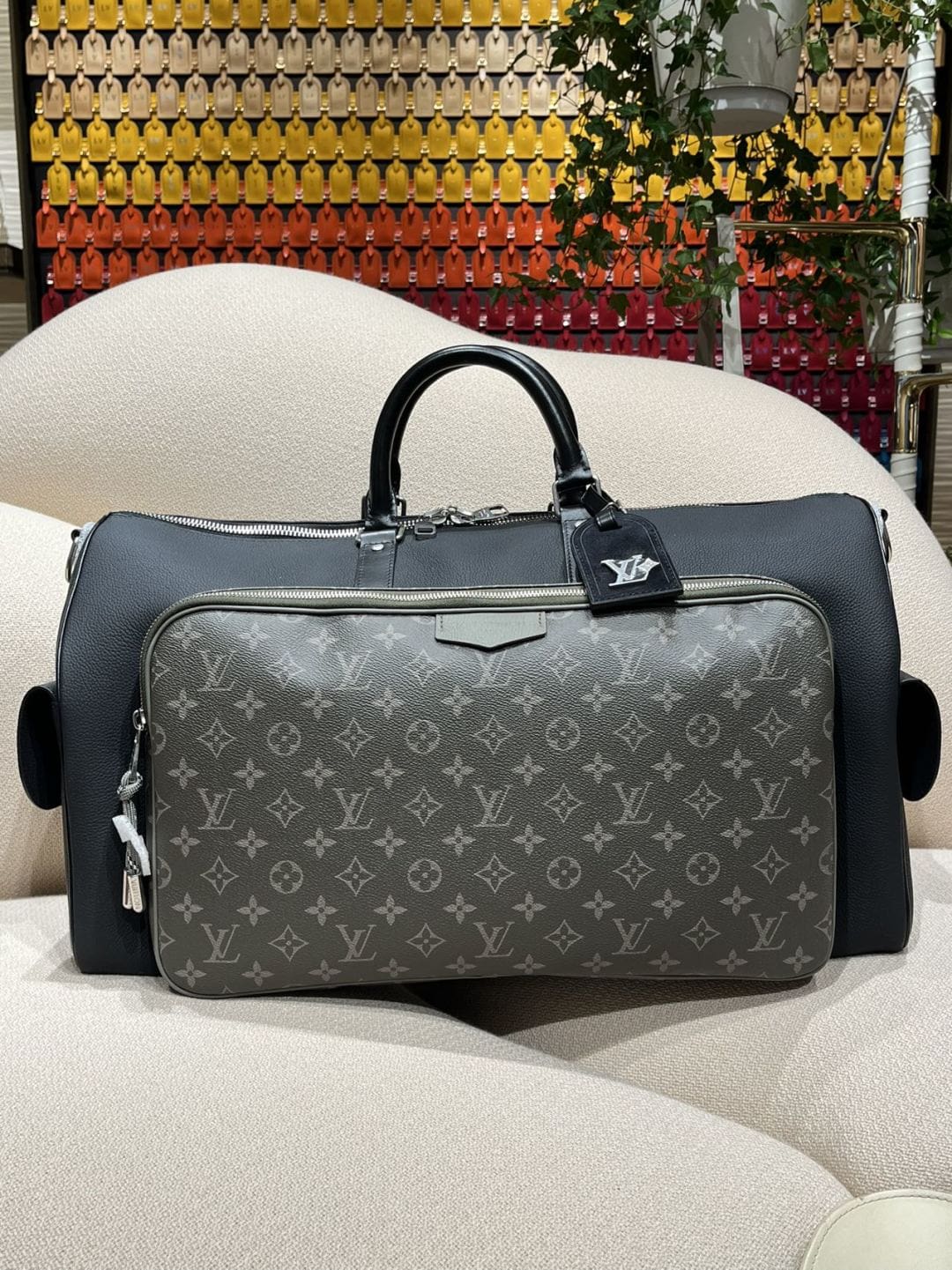 Louis Vuitton M12690 Keepall Bandoulière 50