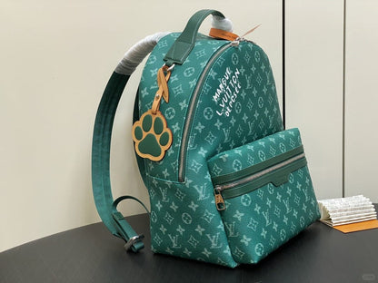 Louis Vuitton M12780 Discovery Backpack PM