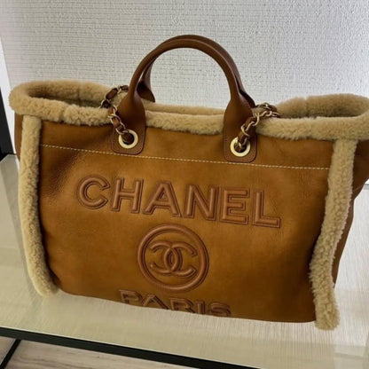 CHANEL Large Shopping Bag