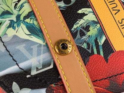 Louis Vuitton M24996 Christopher MM