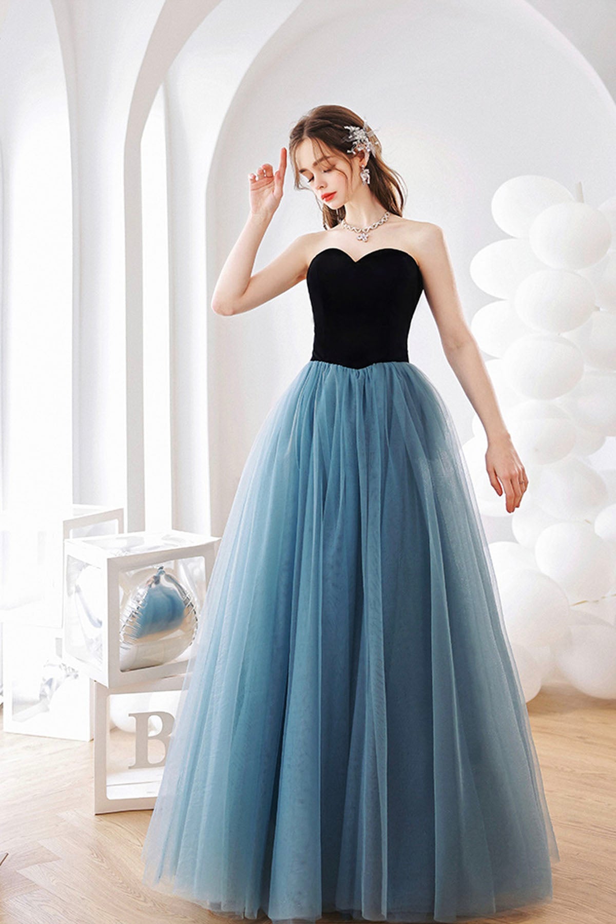 Blue Strapless Tulle Long Prom Dress, Blue A-Line Graduation Dress