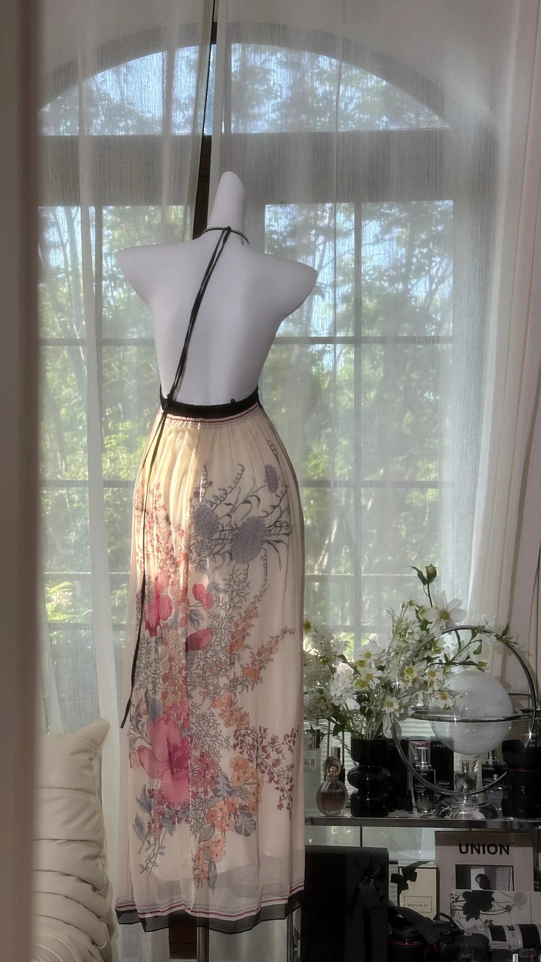 Beige Exquisite Floral Backless Halter Long Chiffon Prom dress Evening Dress Party Dress gh5076