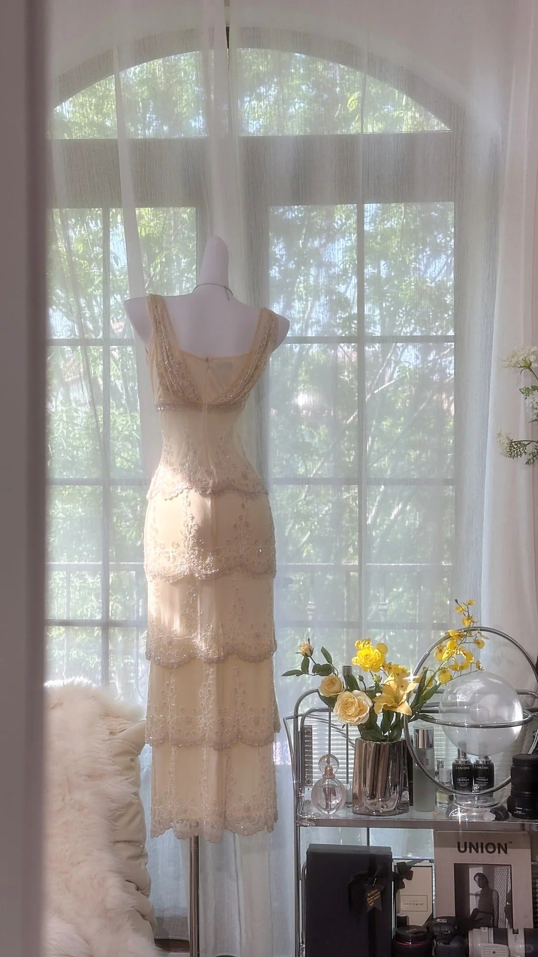 Cream Yellow V Neck Exquisite Beaded Lace Long Chiffon Tulle Ball Gown Evening Gown Wedding Party Gown Prom Gown Graduation Date Gown gh3987