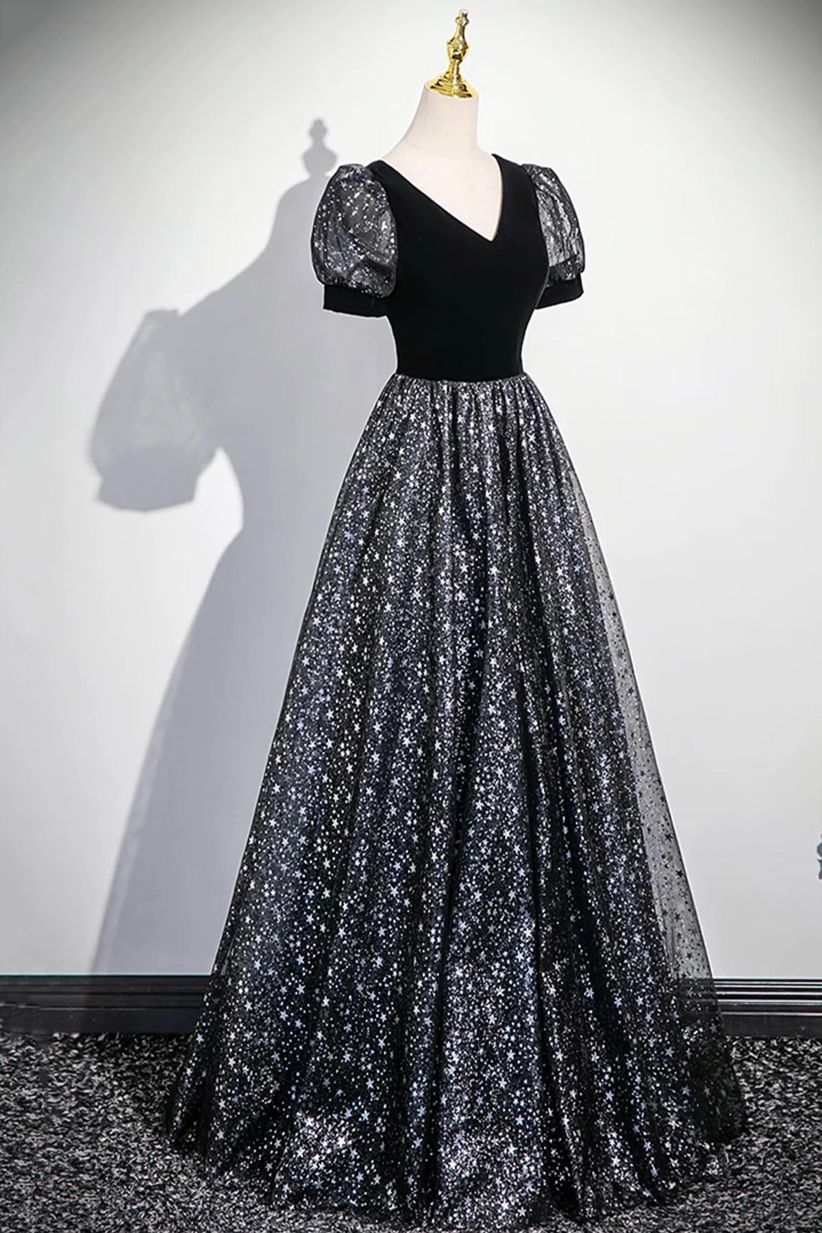 Black V-Neck Velvet Tulle Long Prom Dress, A-Line Short Sleeve Evening Dress