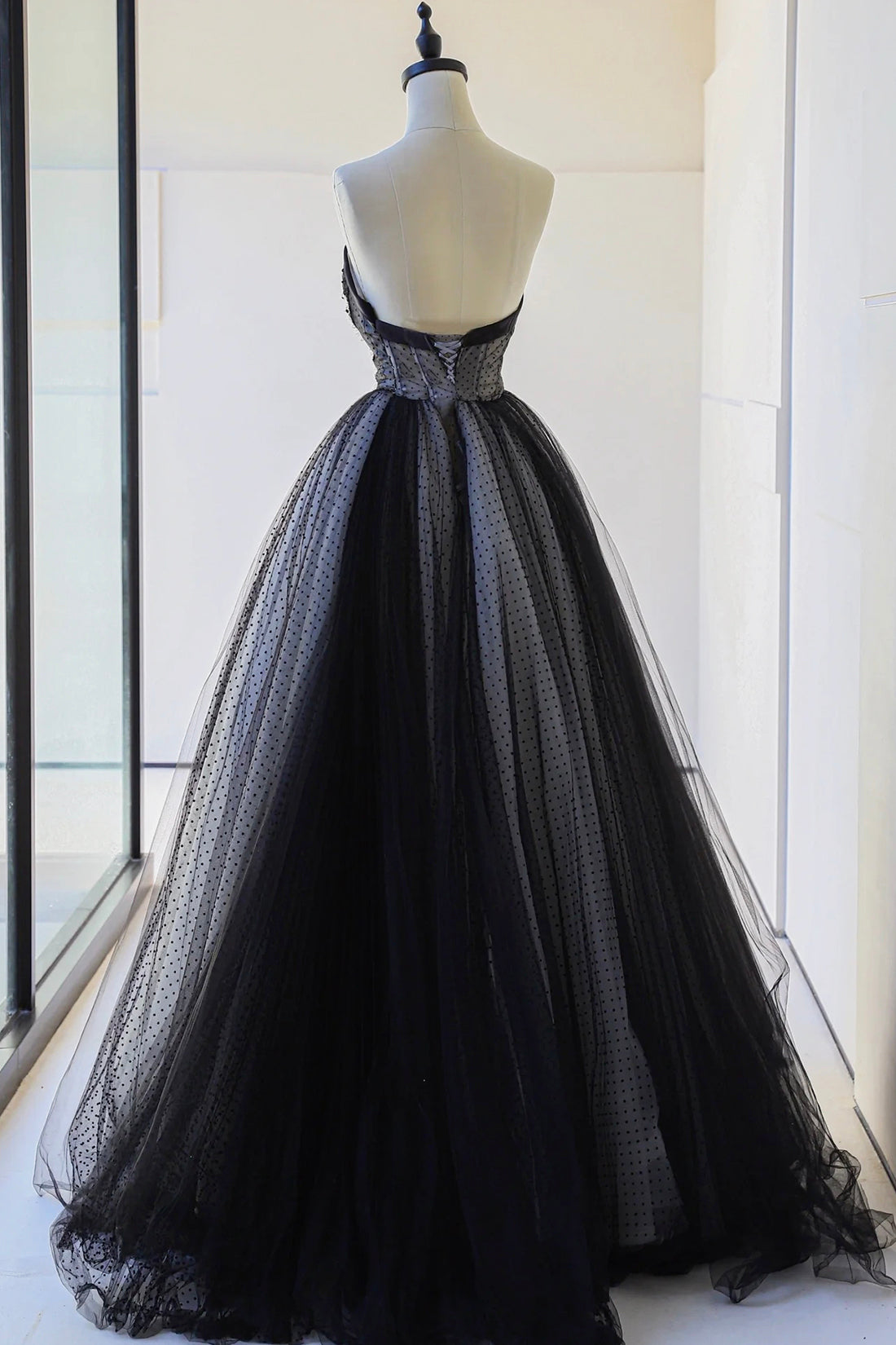 Black Strapless Tulle Lace Long Prom Dress, A-Line Sweetheart Neck Evening Party Dress
