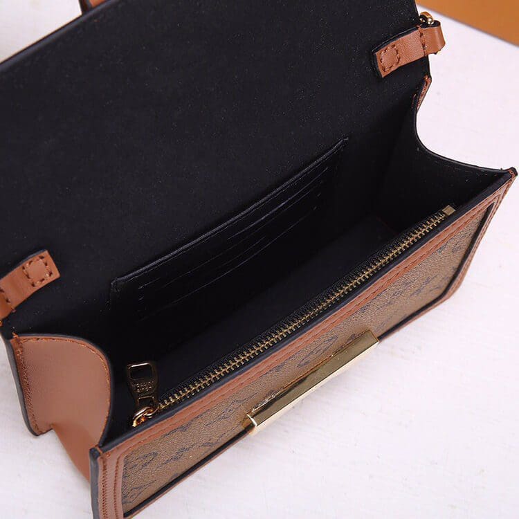 Louis Vuitton Dauphine Chain Wallet M68746