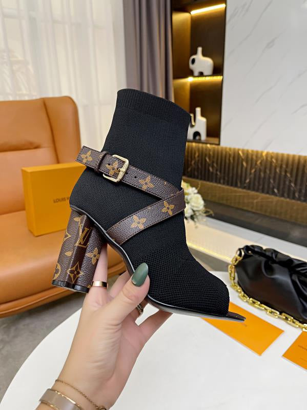 LV WOMEN’S BOOTS