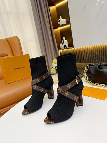 LV WOMEN’S BOOTS