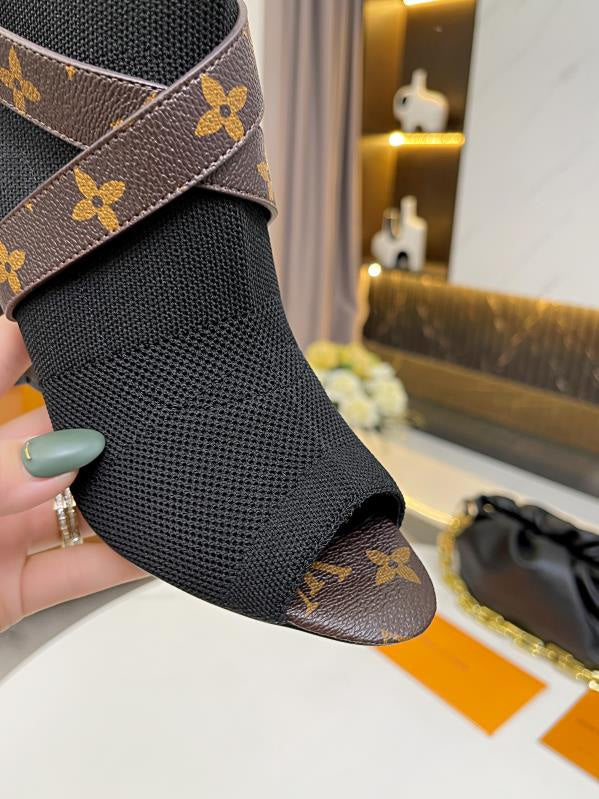 LV WOMEN’S BOOTS
