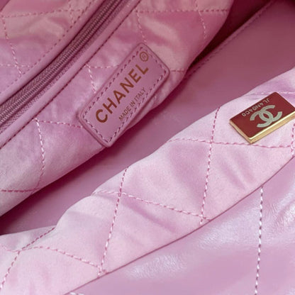 CHANEL 22 SMALL HANDBAG  AS3260