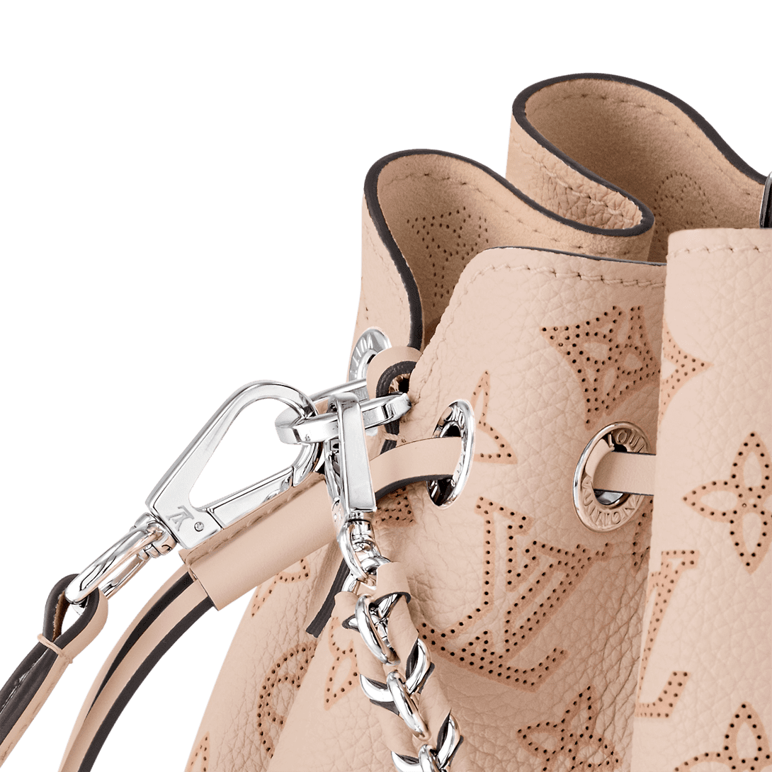 Louis Vuitton Bella Tote M22615