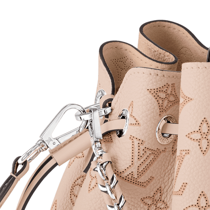 Louis Vuitton Bella Tote M22615