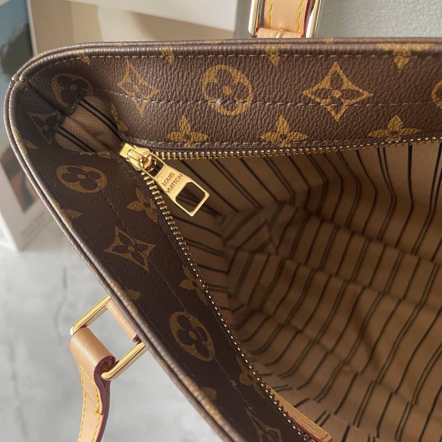 Louis Vuitton M12095 PIANO