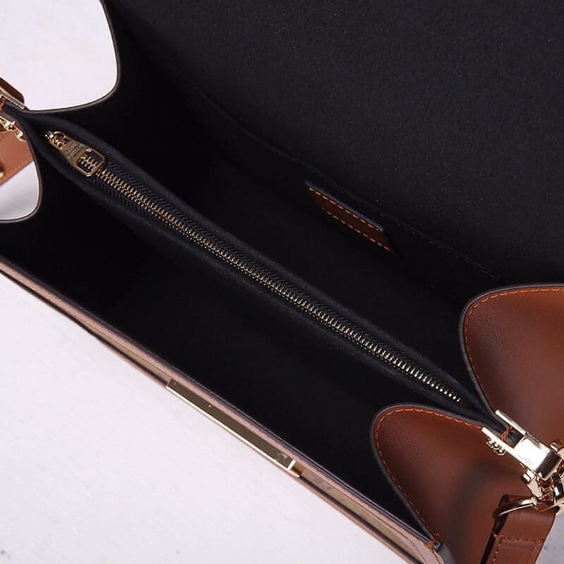 Louis Vuitton Dauphine MM Bag M44391